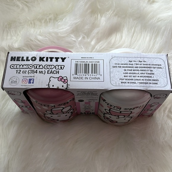 🆕 Hello Kitty Ceramic Tea Cup Set 12 Oz each Pink - Picture 4 of 4